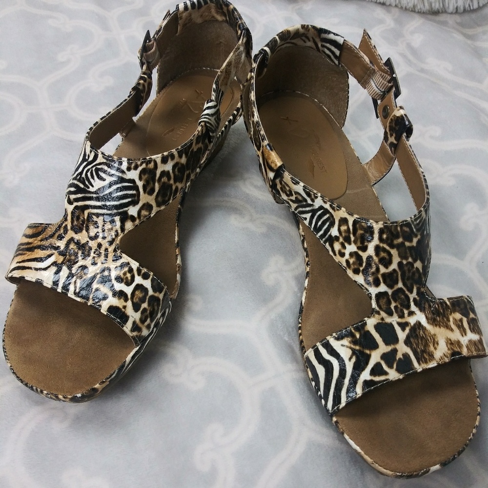 Aerosoles animal print wedges!!!😁😍